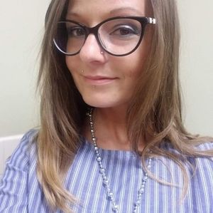 Meet your Posher, Becky